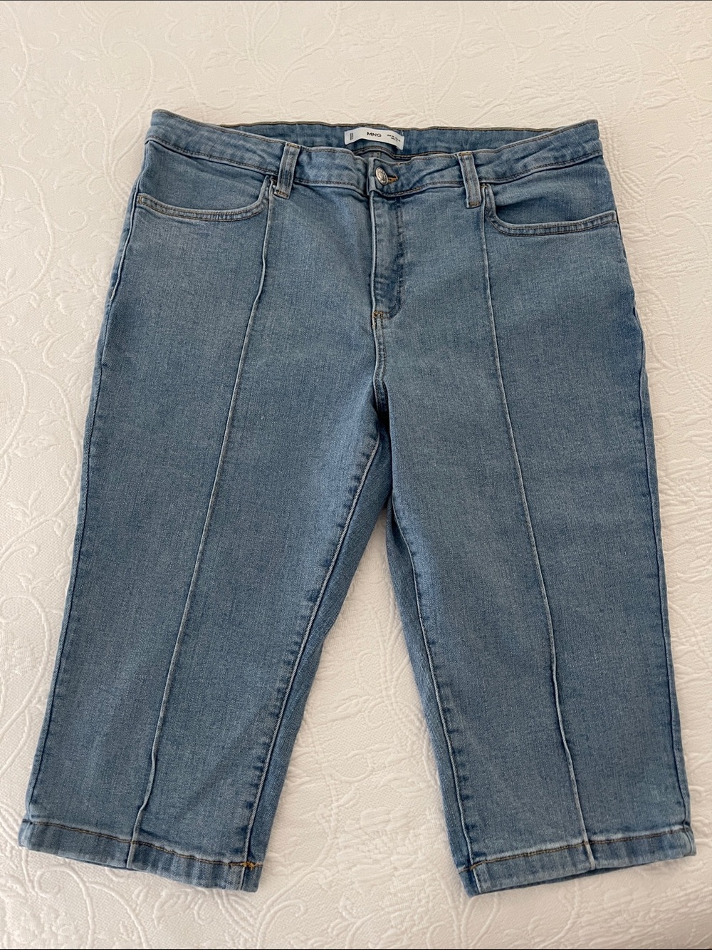 Mango Slim Capris - Picture 4 of 13